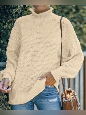 Dokotoo sweater - small